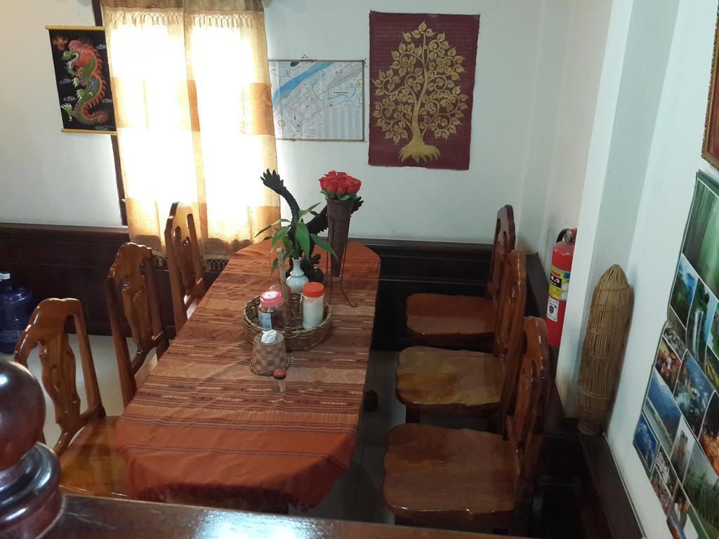 A Tee Guesthouse Luang Prabang Exteriör bild