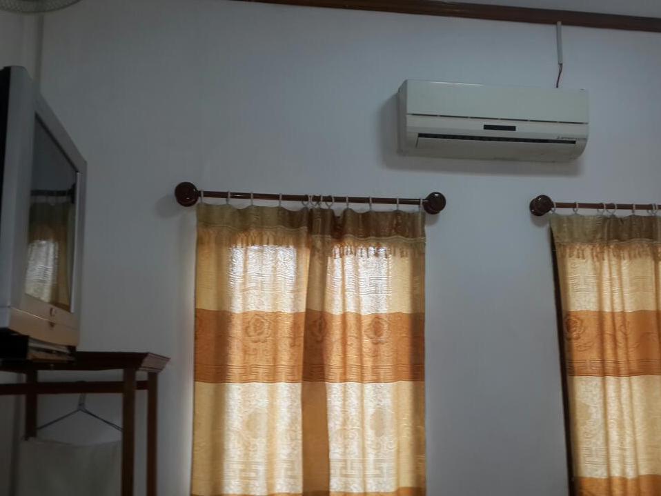 A Tee Guesthouse Luang Prabang Exteriör bild