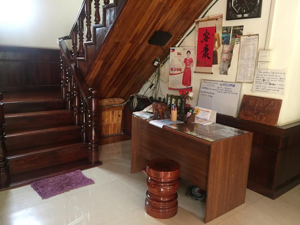 A Tee Guesthouse Luang Prabang Exteriör bild