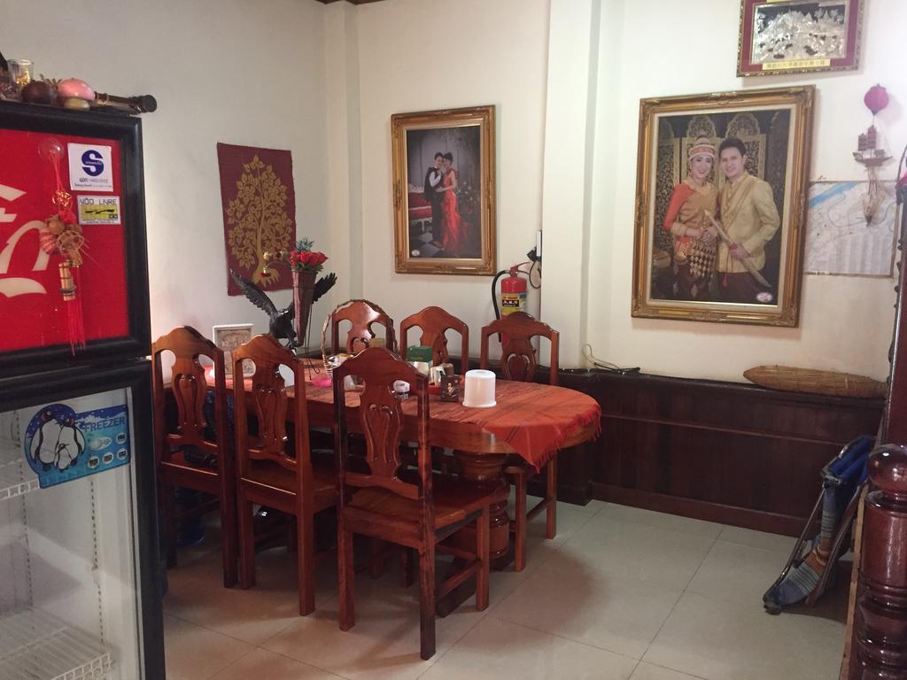 A Tee Guesthouse Luang Prabang Exteriör bild
