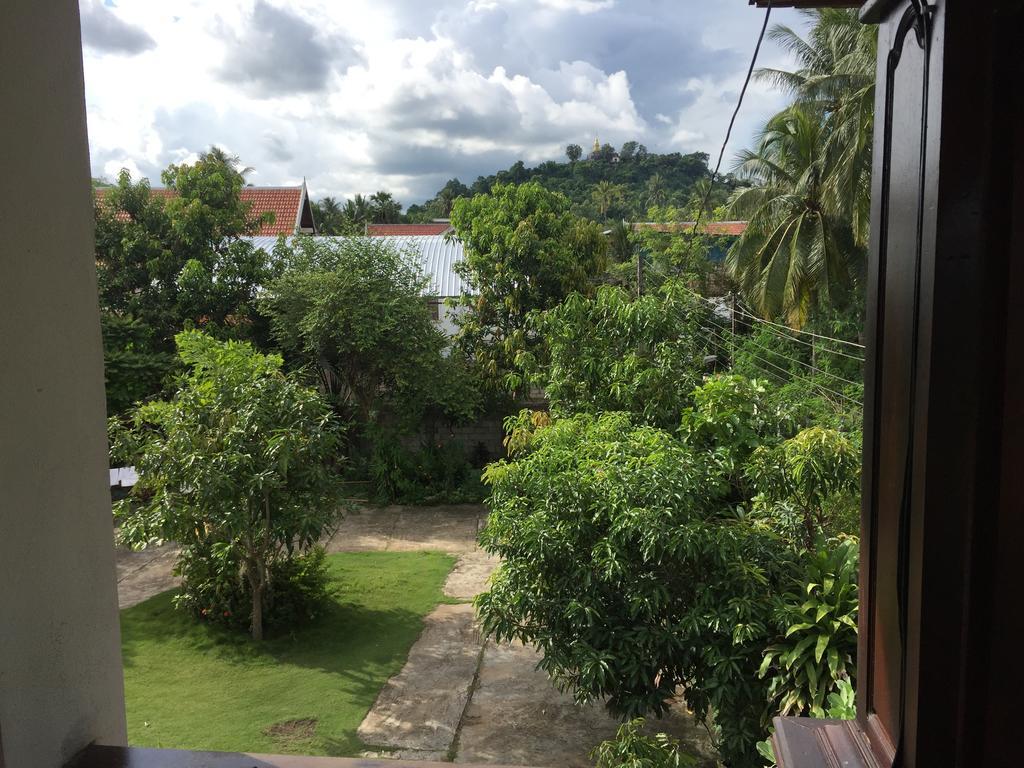 A Tee Guesthouse Luang Prabang Exteriör bild